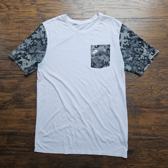 Nike Power Grid Athletic Cut White Short Sleeve Pocket Tee Shirt Size Medium - Picture 1 of 7